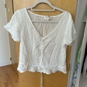 FREE PEOPLE white top with tie bottom NEW NEVER WORN (needs to be ironed) SIZE M